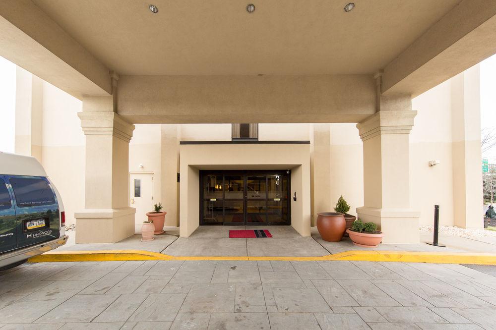 Hampton Inn Plymouth Meeting Ngoại thất bức ảnh