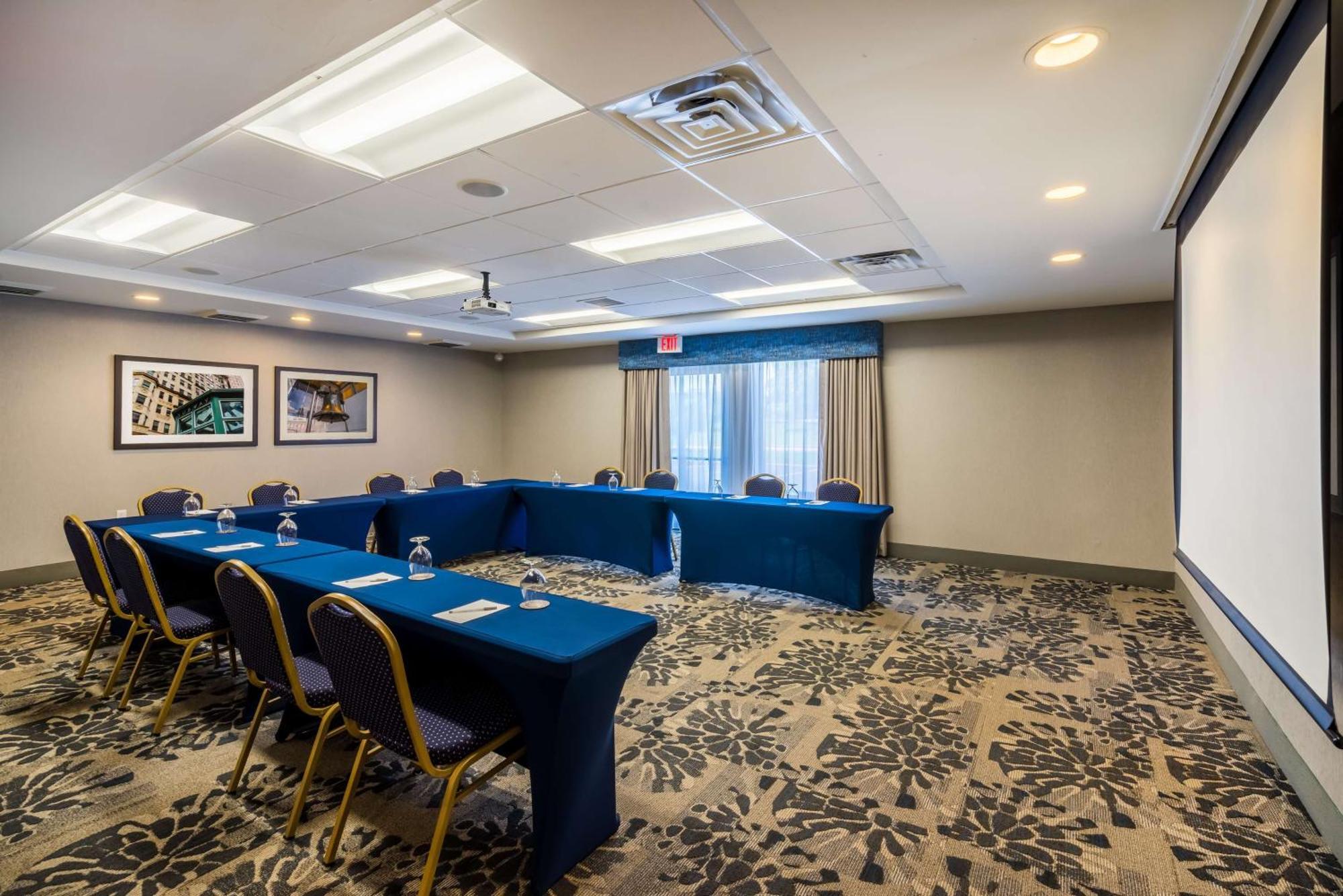 Hampton Inn Plymouth Meeting Ngoại thất bức ảnh