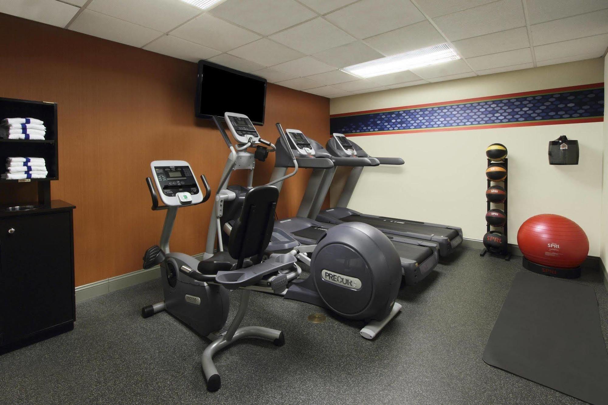 Hampton Inn Plymouth Meeting Ngoại thất bức ảnh