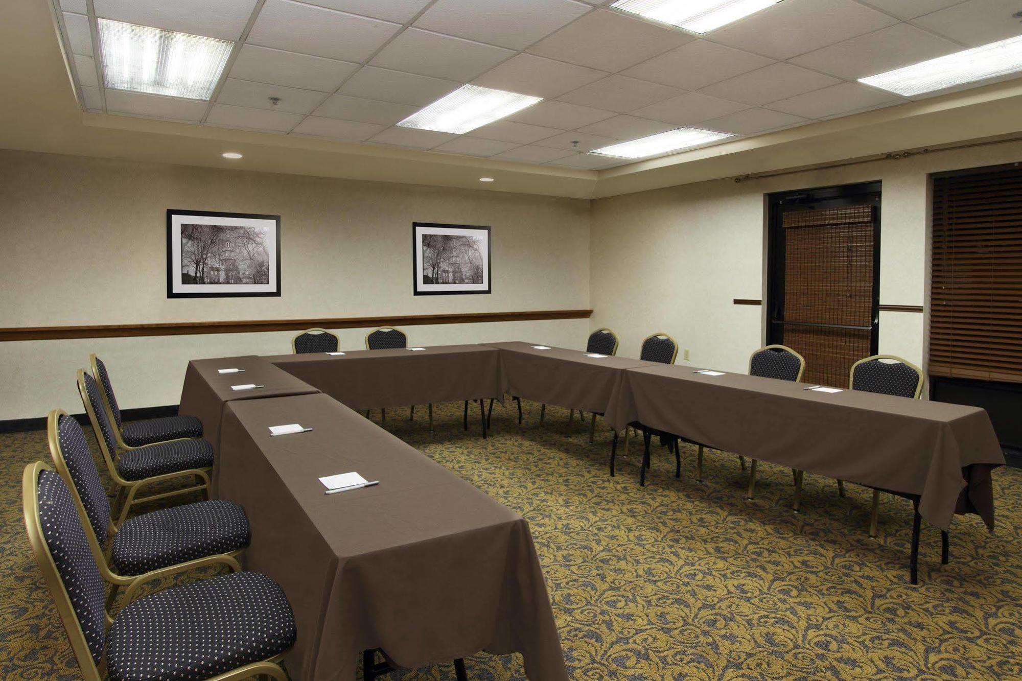 Hampton Inn Plymouth Meeting Ngoại thất bức ảnh